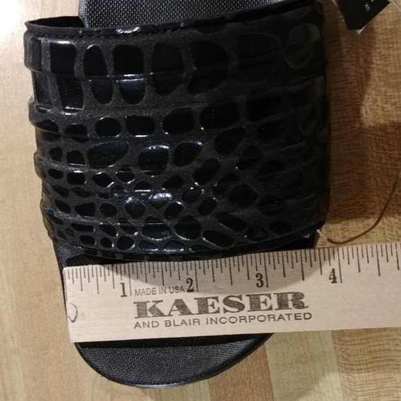 Adidas Adilette Comfort Black Slides Cloudfoam Sandals Women's Size 6 NWT - Picture 5 of 10